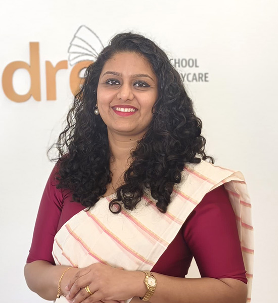 Mayuri Shah - Principal, Chembur